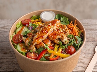 Sweet Chilli Soslu Tavuk Salatası görseli