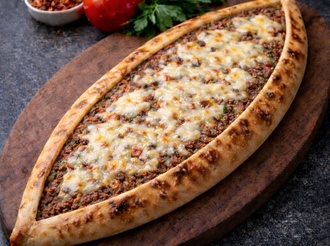 Kıymalı Kaşarlı Pide görseli