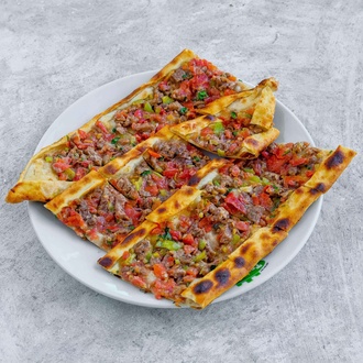Kuşbaşılı Pide görseli