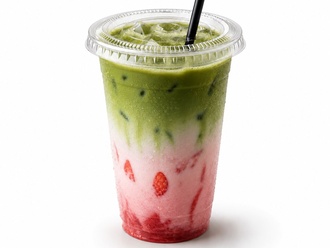 Iced Strawberry Matcha Latte görseli