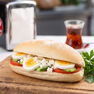 Haşlanmış Yumurtalı Sandviç görseli