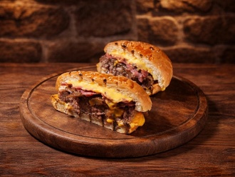 Cheddarlı Burger (90 Gr.) görseli