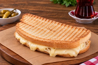 Kaşarlı Tost görseli