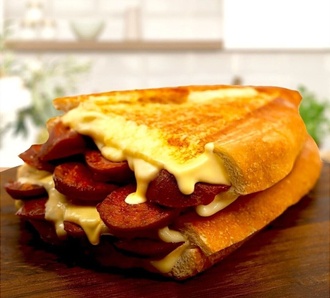 Yarım Ekmek Arası Sanayi Tost görseli