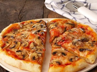 Mantarlı Pizza görseli