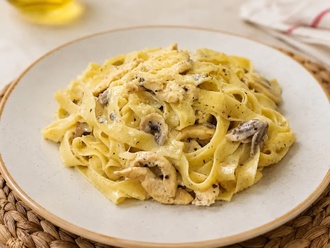 Fettucini Alfredo görseli