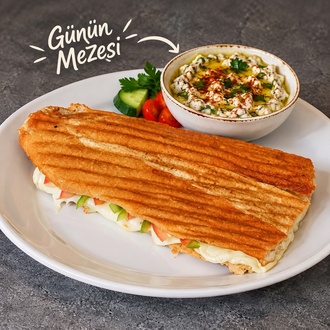 Kaşarlı, Domates, Biberli Tost Ve Günün Mezesi görseli
