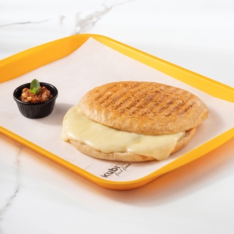 Hamburger Ekmeği Kaşarlı Tost görseli