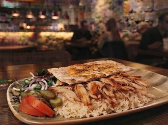 Pilav Üstü Tavuk Döner görseli
