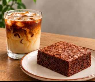 Çikolata Soslu Brownie Menü görseli