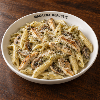 Penne Alfredo Chicken görseli