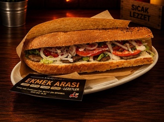 Ekmek Arası Izgara Köfte görseli