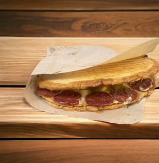 %100 Dana Sucuklu Karışık Tost görseli