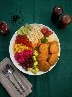 Humuslu Falafelli Bowl görseli