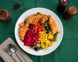 Çıtır Tavuklu Salata görseli