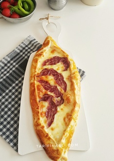 Pastırmalı Kaşarlı Pide görseli
