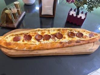 Sucuklu Kaşarlı Pide görseli