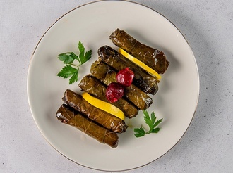 Vişneli Yaprak Sarması görseli