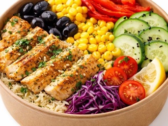 Golden Chicken Basmati Bowl görseli