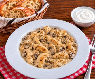 Kremalı Mantarlı Tavuk görseli
