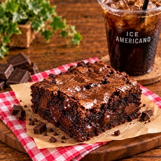 Bol Çikolatalı Fudgy Brownie görseli