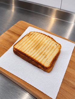 Kavurmalı Tost görseli