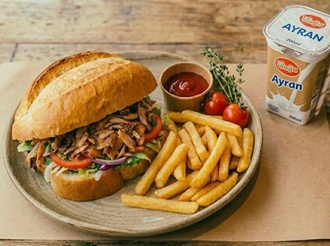 4'Lü Tam Ekmek Arası Tavuk Döner (110 Gr.) & Ayran Menü görseli