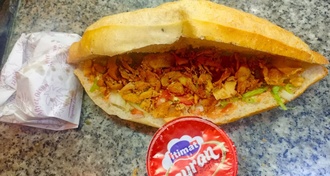 2'Li Tam Ekmek Arası Tavuk Döner (110 Gr.) & Ayran Menü görseli