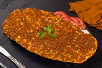 Lahmacun görseli