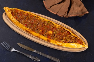 Kuşbaşılı Pide görseli
