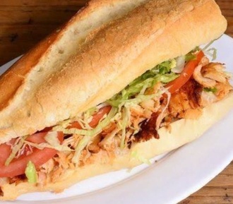 Yarım Ekmek Arası Kekikli Tavuk Döner görseli